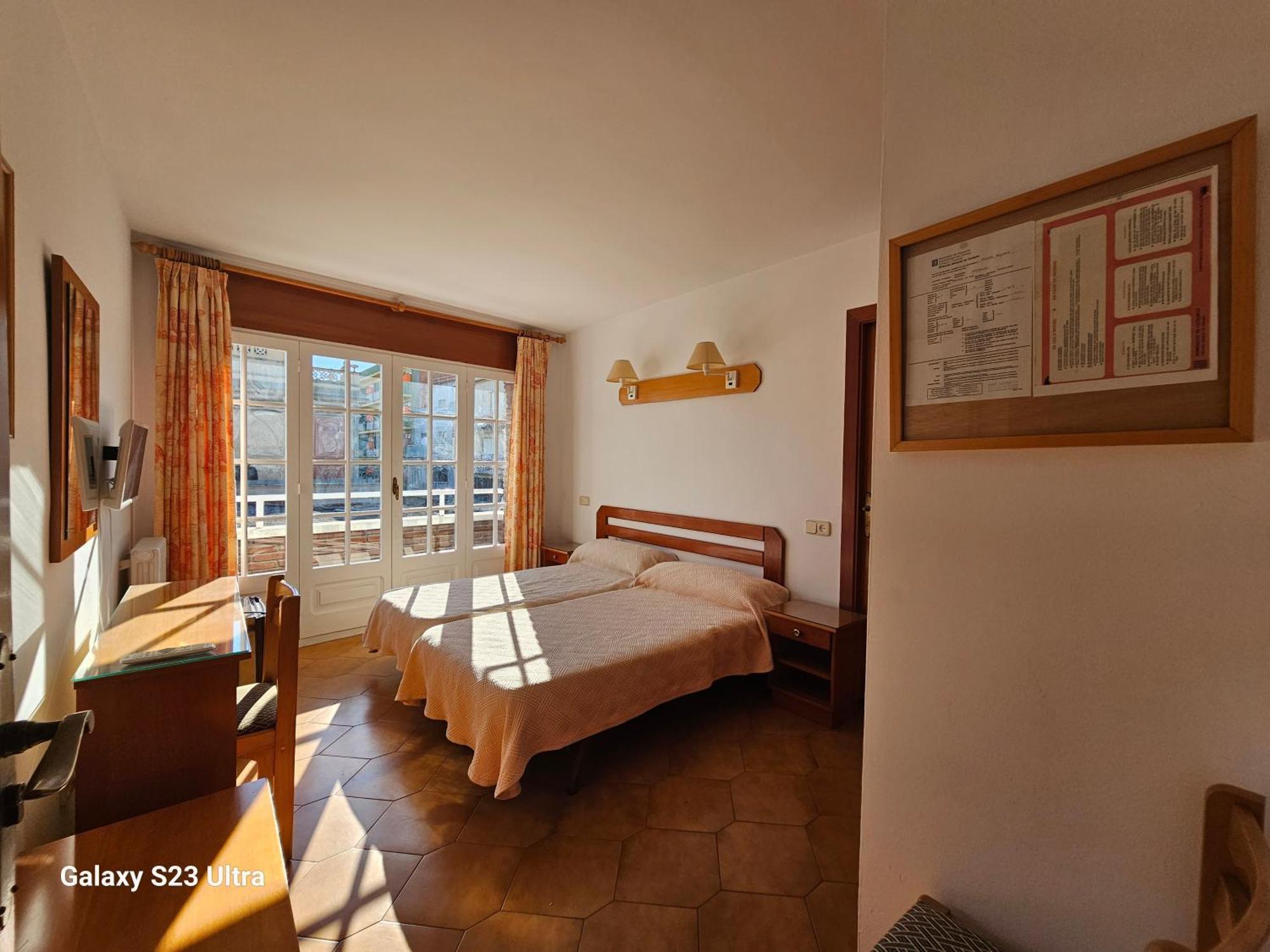 Hotel Blue Spot Malgrat de Mar Buitenkant foto