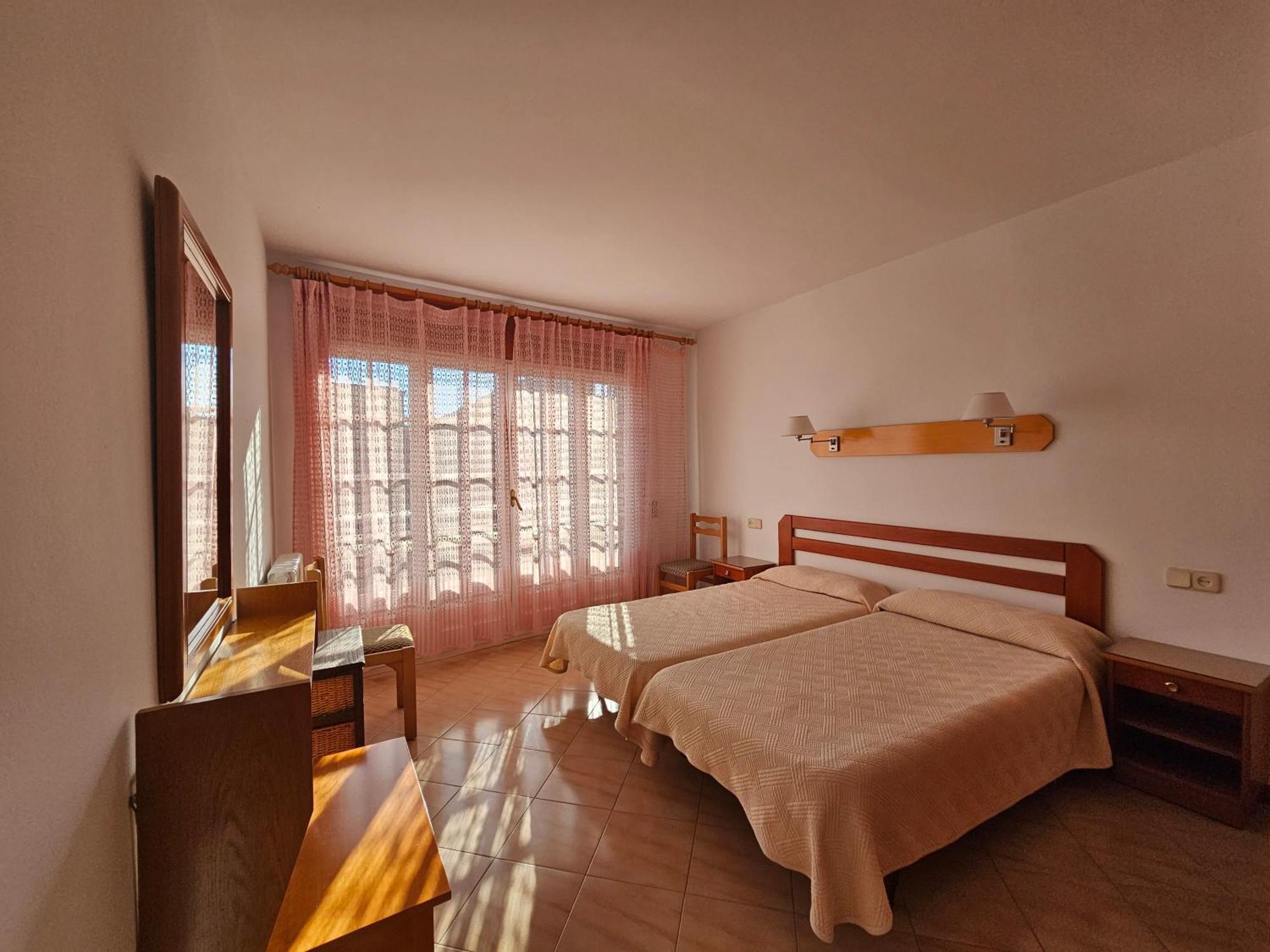 Hotel Blue Spot Malgrat de Mar Buitenkant foto