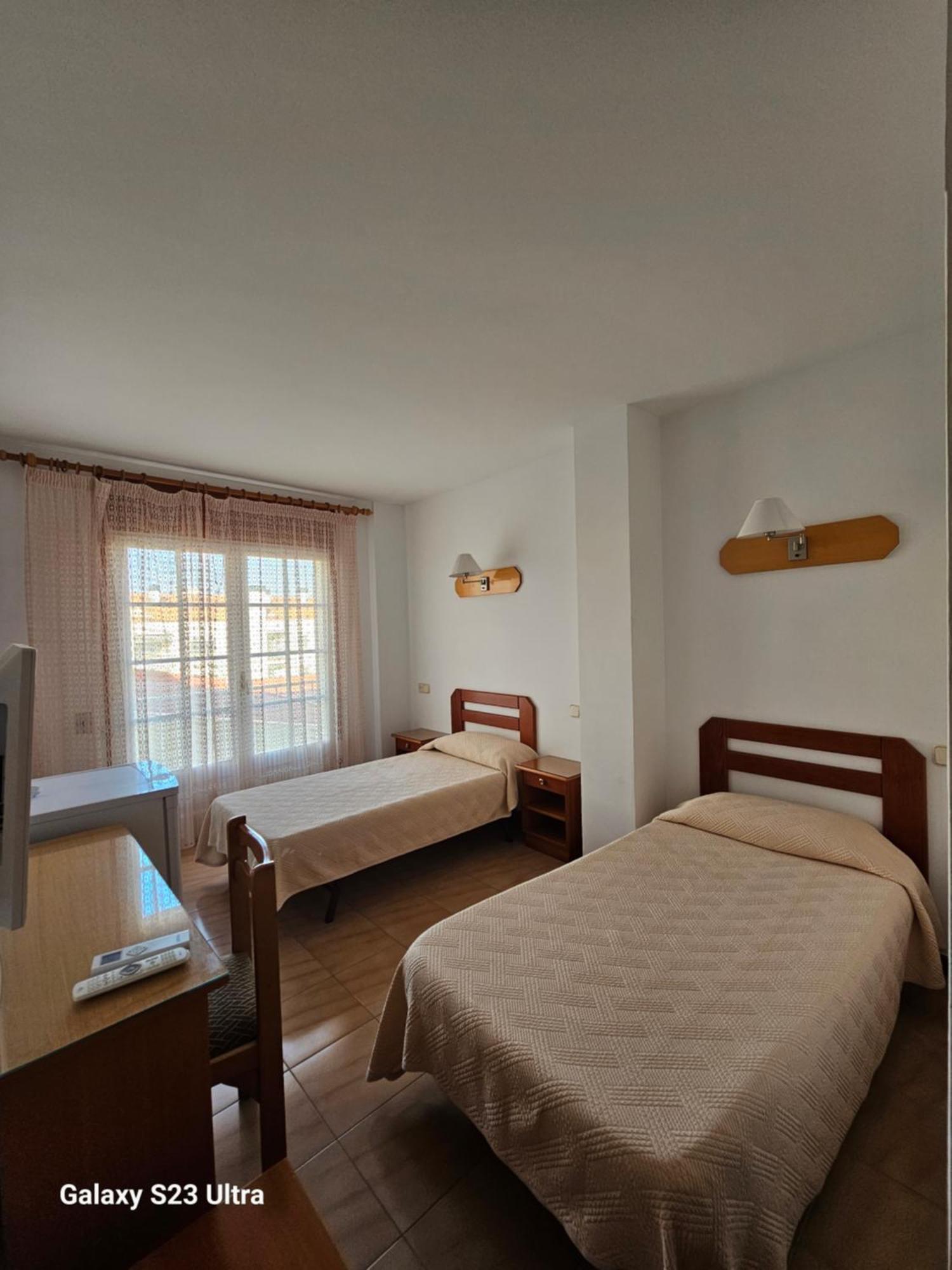 Hotel Blue Spot Malgrat de Mar Buitenkant foto