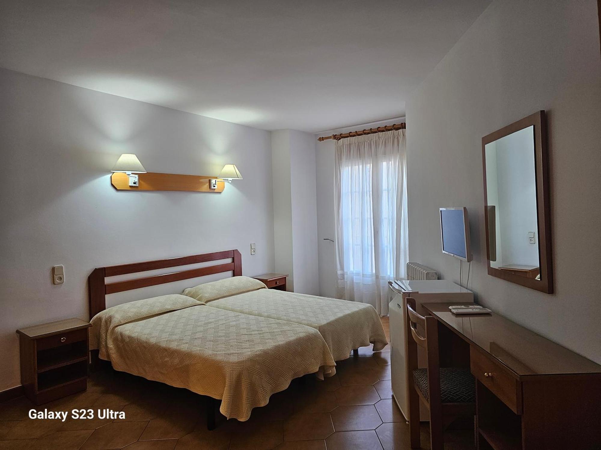 Hotel Blue Spot Malgrat de Mar Buitenkant foto