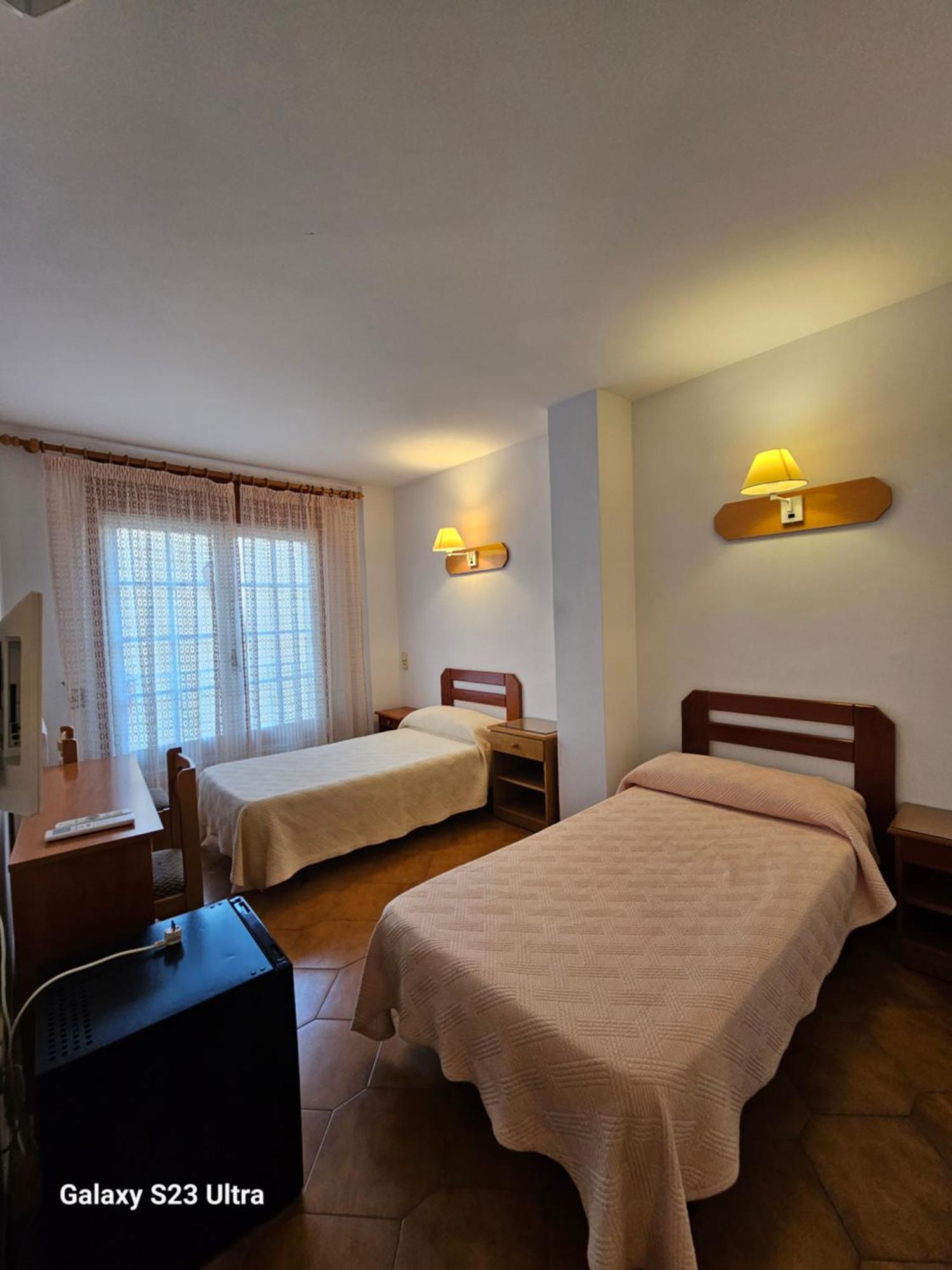 Hotel Blue Spot Malgrat de Mar Buitenkant foto