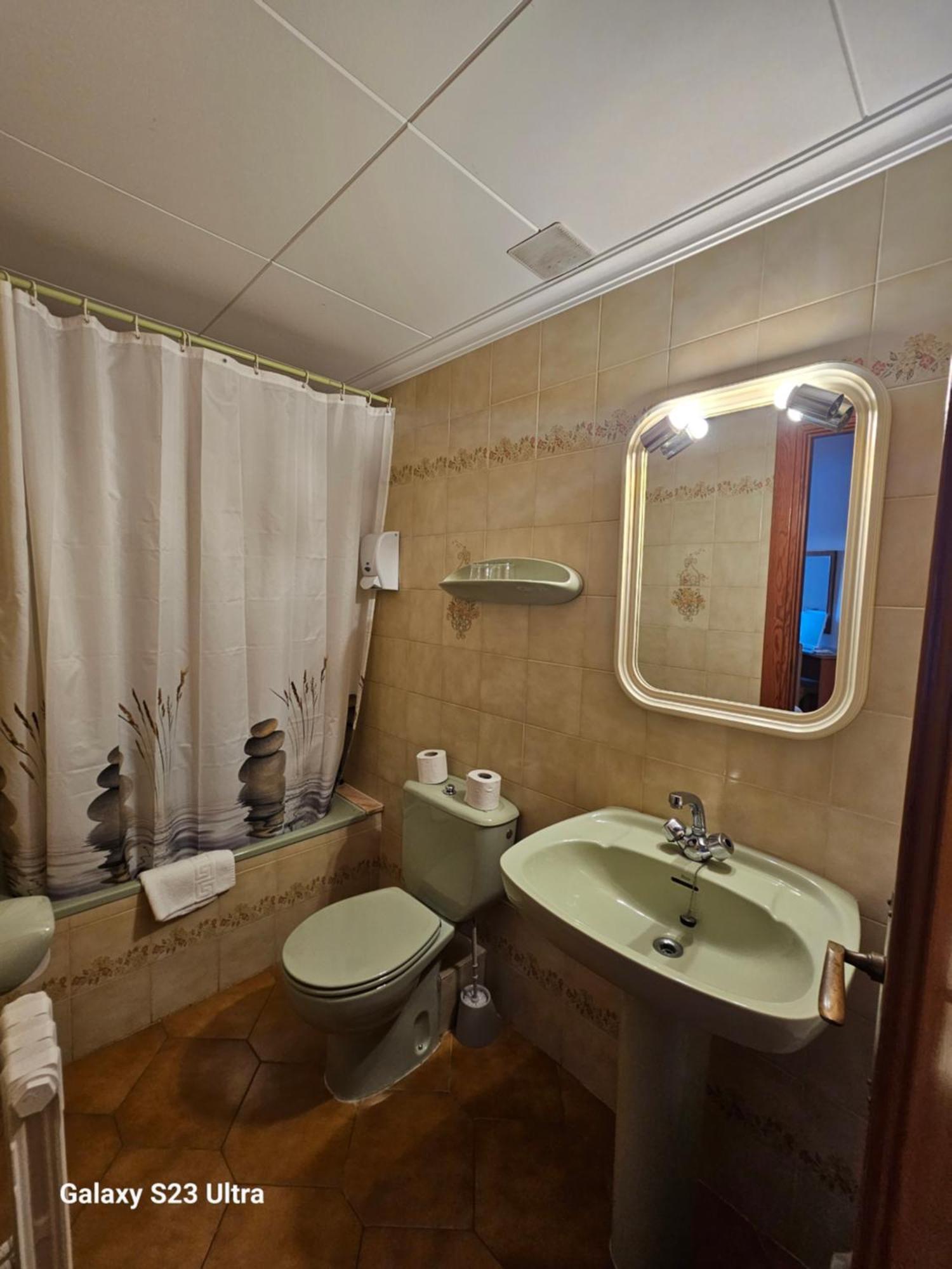Hotel Blue Spot Malgrat de Mar Buitenkant foto