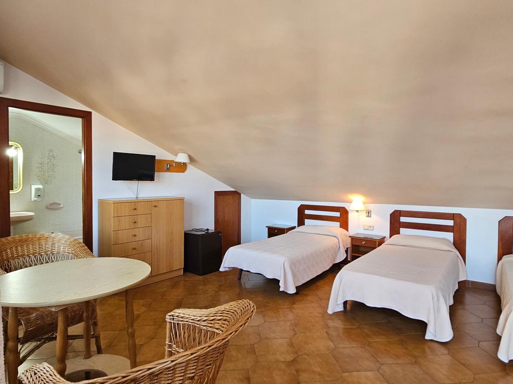 Hotel Blue Spot Malgrat de Mar Buitenkant foto