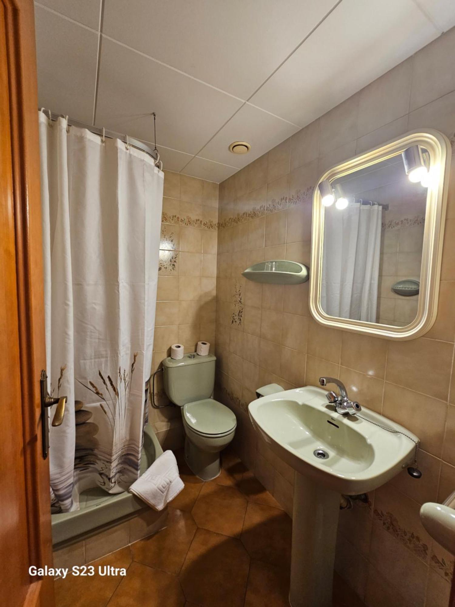 Hotel Blue Spot Malgrat de Mar Buitenkant foto